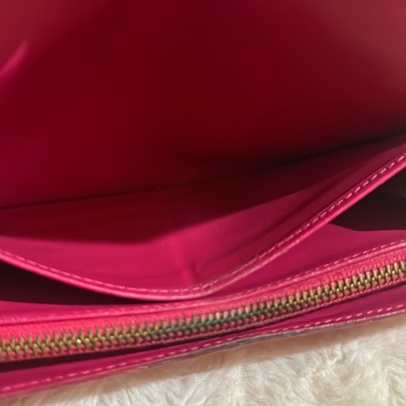 Vintage Louis Vuitton Fire Truck Red Monogram Vernis Long Sarah Wallet - Picture 8 of 16